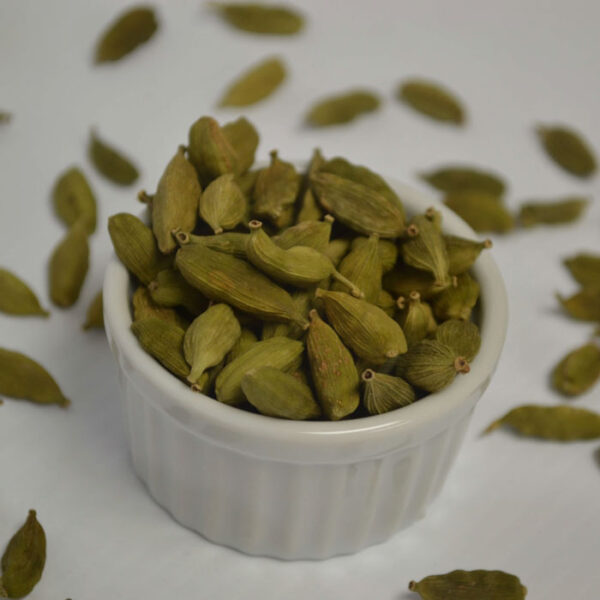 Cardamom Pods Green - 8 oz